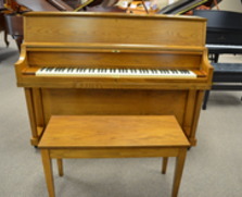 Yamaha P202 studio piano